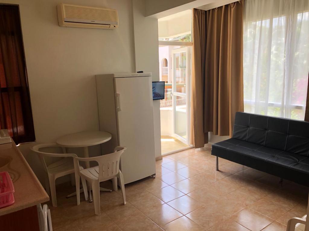 Erol Apart Kemer Exterior photo